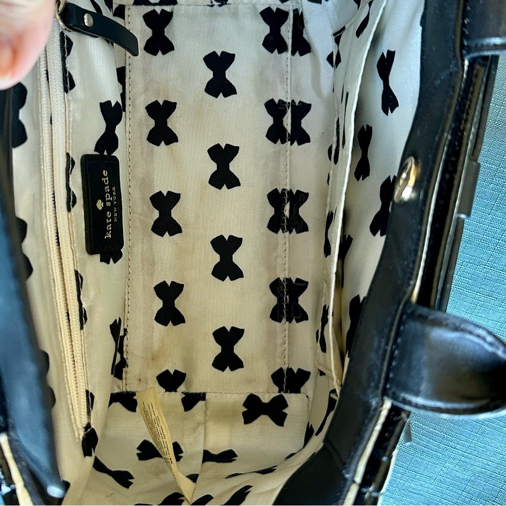 Kate Spade Black and White Striped Shoulder Bag - Picture 3 of 8